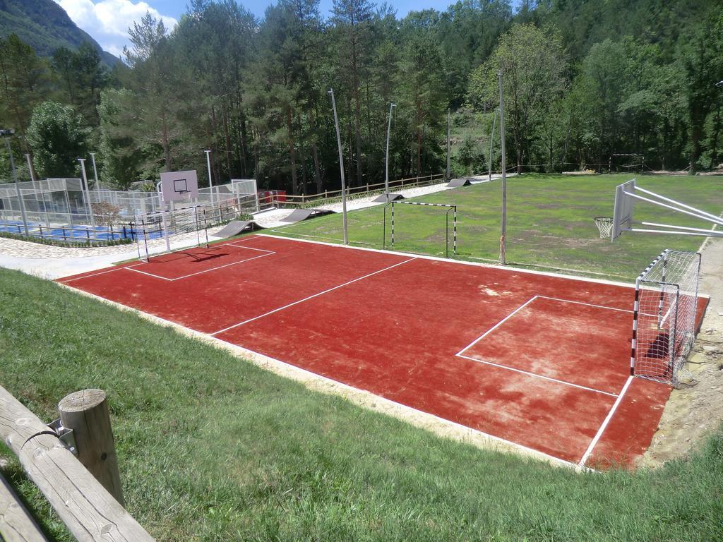 Camping L'Espelt La Pobla de Lillet Exterior foto