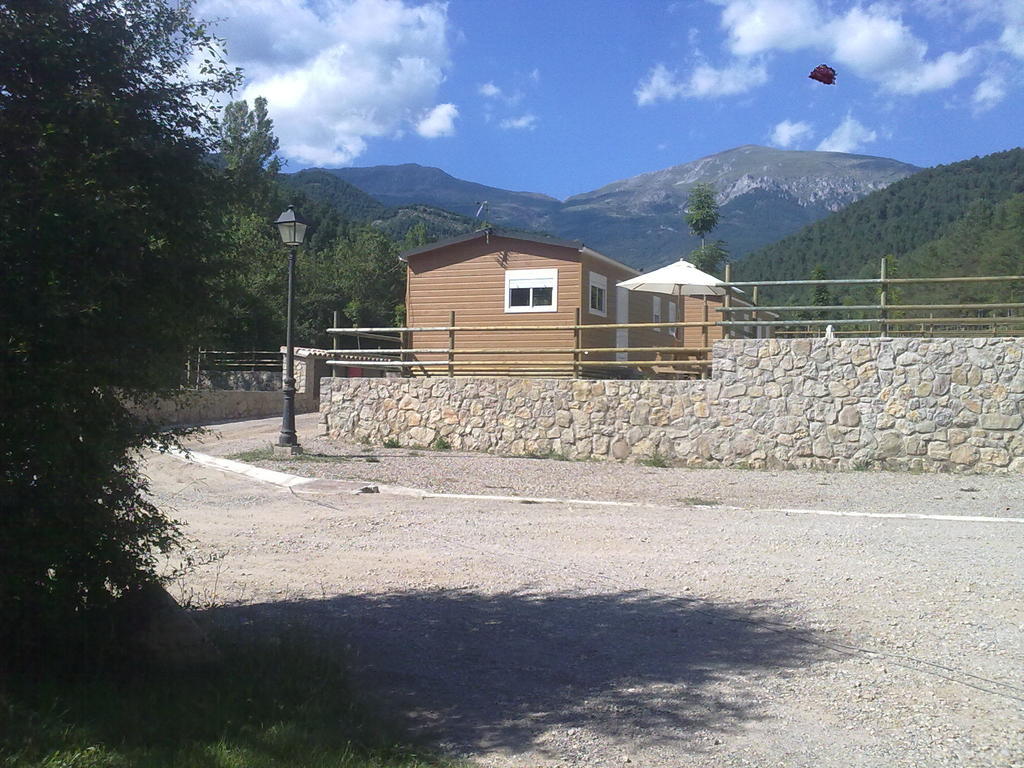 Camping L'Espelt La Pobla de Lillet Exterior foto